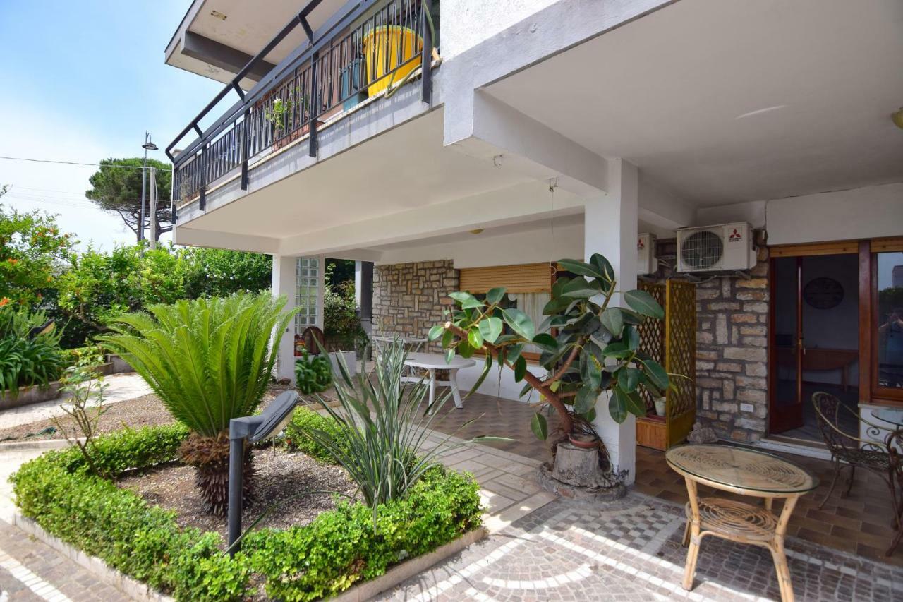 Un Ospite A Fontania Bed & Breakfast Gaeta Exterior photo